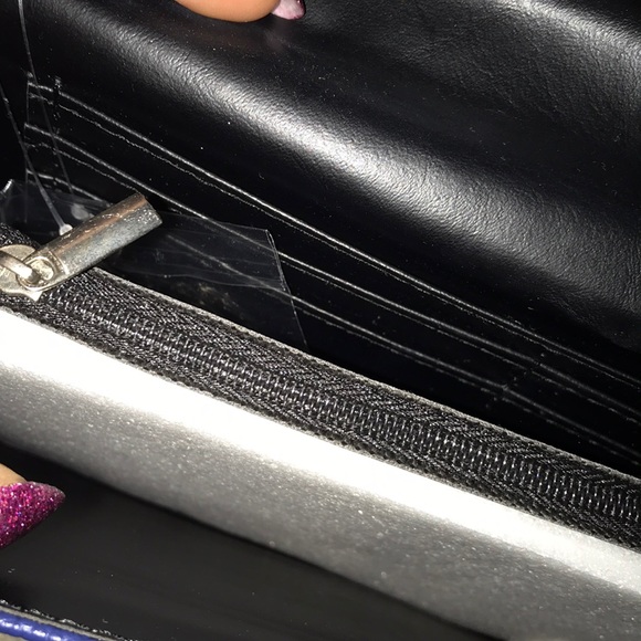 Beautiful Blue Spring Wallet - Picture 4 of 4